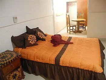 Hotel El Hormiguero Playa del Carmen México